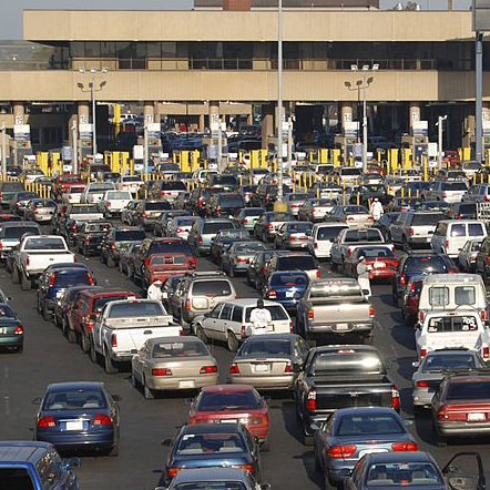 Bringing Cigars Across the U.S.-Canada Border: What’s Legal (and What’s Not)