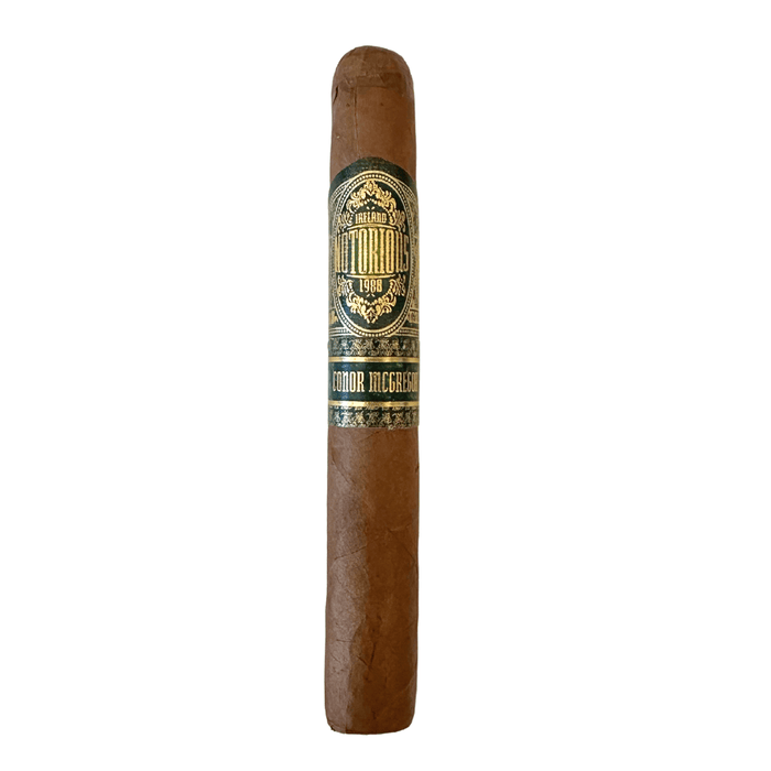 This 5 1/4x46 features a rich Ecuadorian Habano 2000 rosado oscuro wrapper, aged for four years, wrapped around a Mexican San Andrés binder and a complex filler blend from Nicaragua’s Jalapa Valley and the Dominican Republic’s San Victor and Villa González
