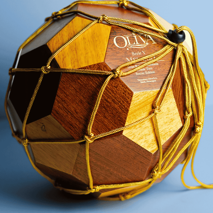 Oliva Serie V Melanio Gran Reserva Limitada Maduro World Cup Edition