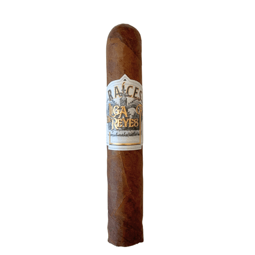 Raíces Cubanas Liga de Reyes Robusto – handcrafted 5x52 cigar with aged Honduran and Nicaraguan tobaccos.