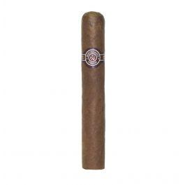 The Montecristo Edmundo is a modern classic, a mighty cigar with big personality and a vintage Robusto experience. Launched in 2004, the Montecristo Edmundo delivers a bold and highly entertaining smoke, almost the quintessence of Montecristo's signature complexity, power and finish.